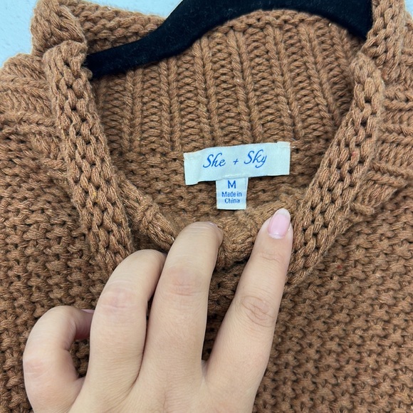 sweater - Picture 2 of 2